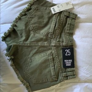 Urban Outfitters - shorts